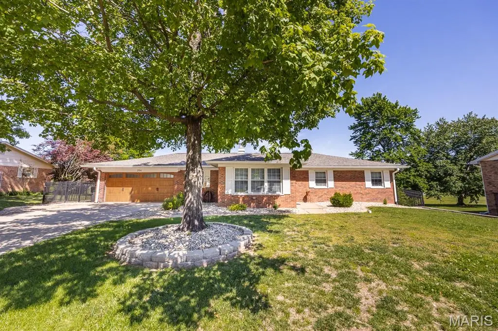 214 Winthrop Drive, Belleville, IL 62221 - #1