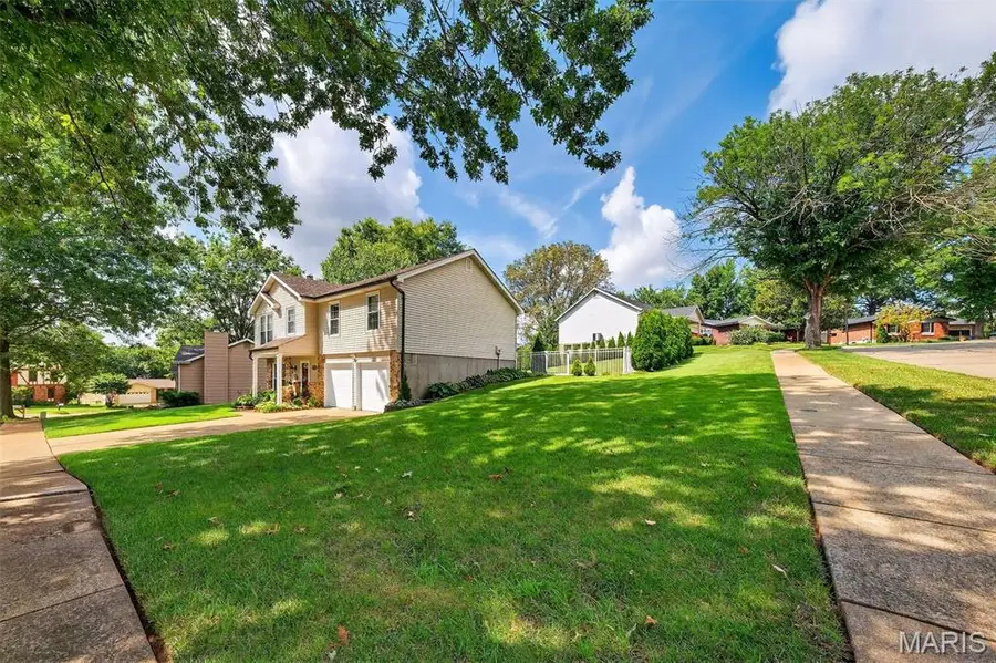 7101 Coram Drive, Saint Louis, MO 63129 - #3