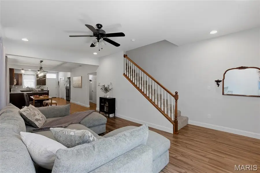 3335 Virginia Avenue, Saint Louis, MO 63118 - #3
