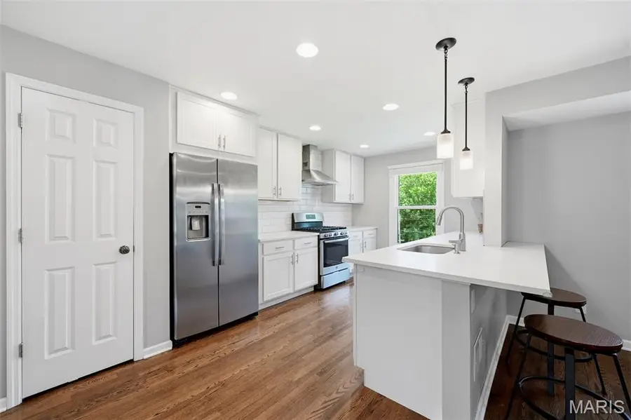 451 Linum Lane, Webster Groves, MO 63119 - #3