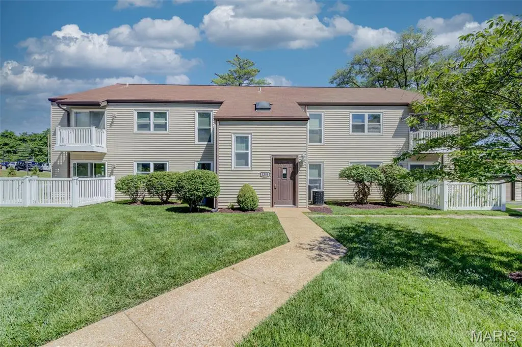 1308 Glendale Gardens Drive #A, Kirkwood, MO 63122 - #1