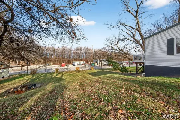 - W Front Street, Washington, MO 63090