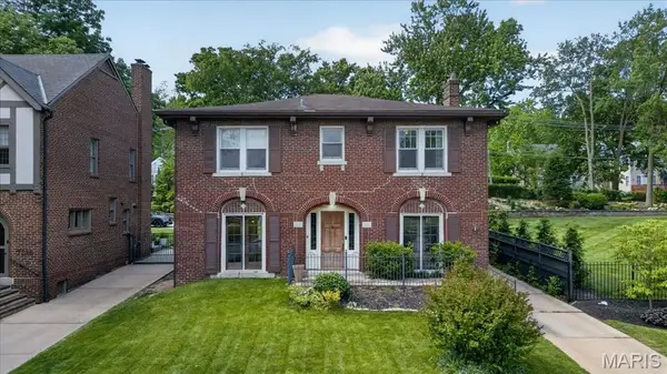7222 Maryland Avenue, St Louis, MO 63130