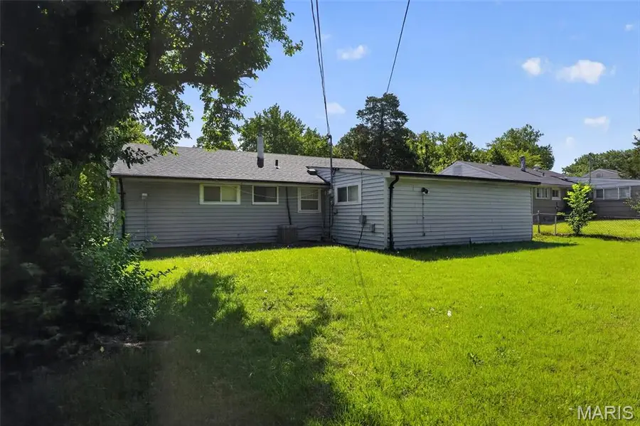 5563 Winchelsea Drive, Saint Louis, MO 63121 - #3
