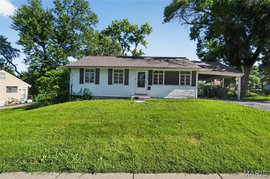 7709 Paddington Drive, Saint Louis, MO 63121 - #2