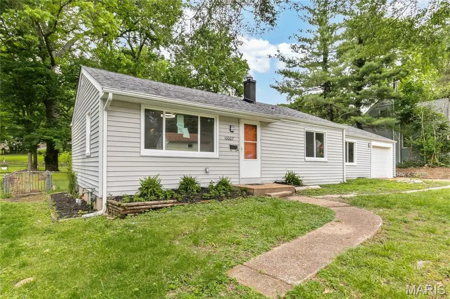10007 Delta Drive, Breckenridge Hills, MO 63074 - #2