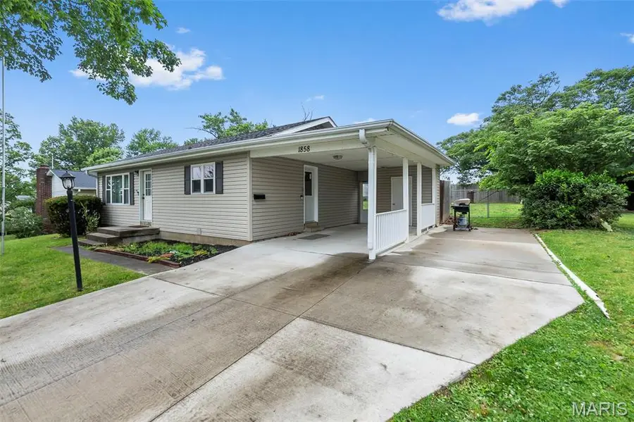 1858 New Madrid Street, Cape Girardeau, MO 63701 - #2