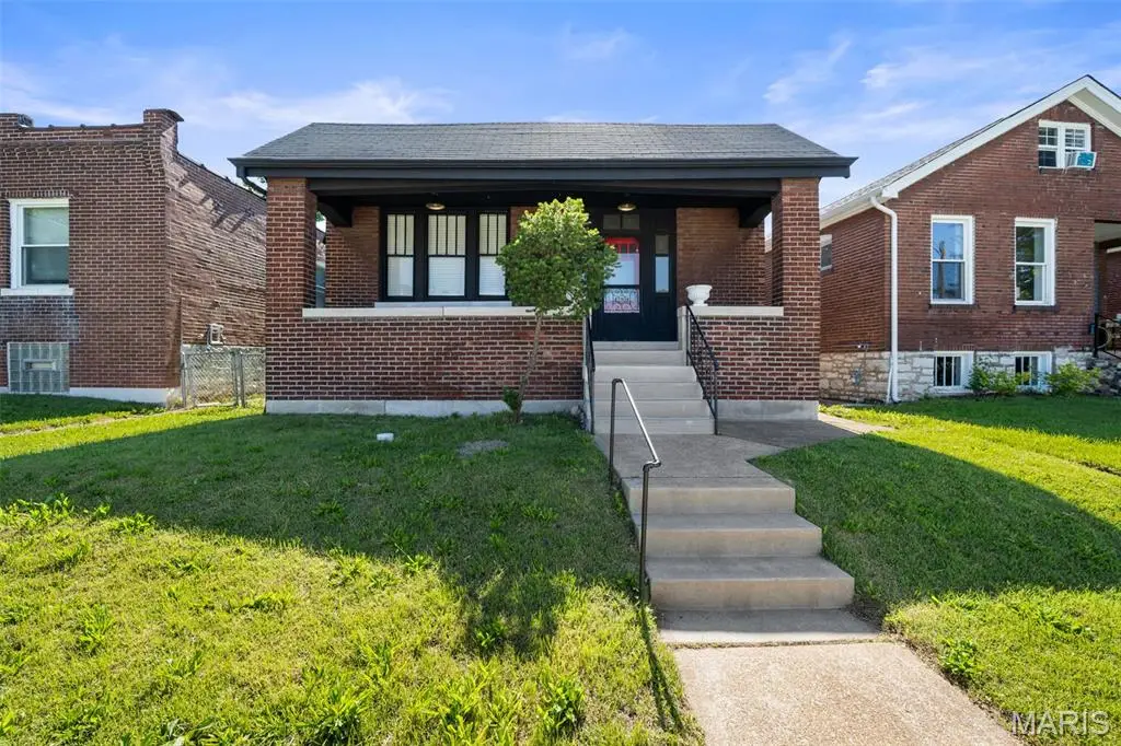 6630 Elmer Avenue, Saint Louis, MO 63109 - #1