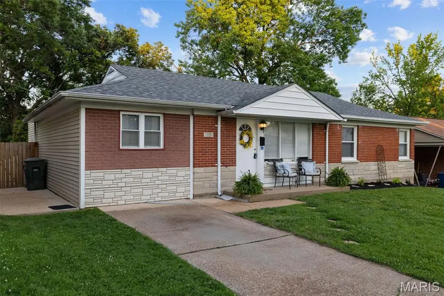 7956 Aldershot Drive, Saint Louis, MO 63123 - #2