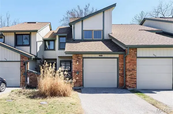 2034 Falling Brook Drive, Maryland Heights, MO 63043