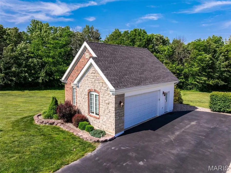 320 Nicole Court, Troy, MO 63379 - #3