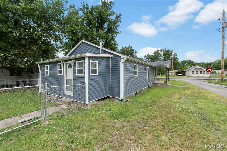 301 W State Street, Chaffee, MO 63740 - #3