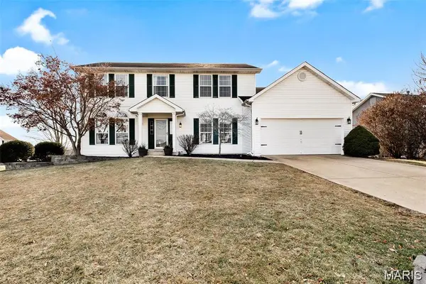 102 Middlesburg Court, O'Fallon, MO 63368