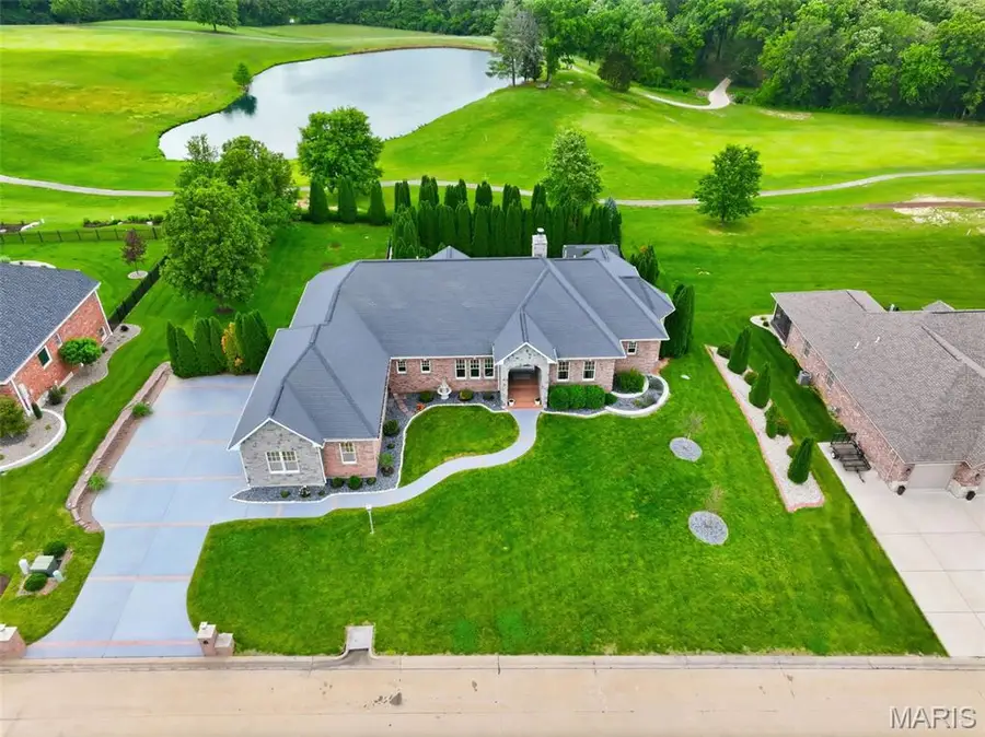 823 Ridge Road, Waterloo, IL 62298 - #2