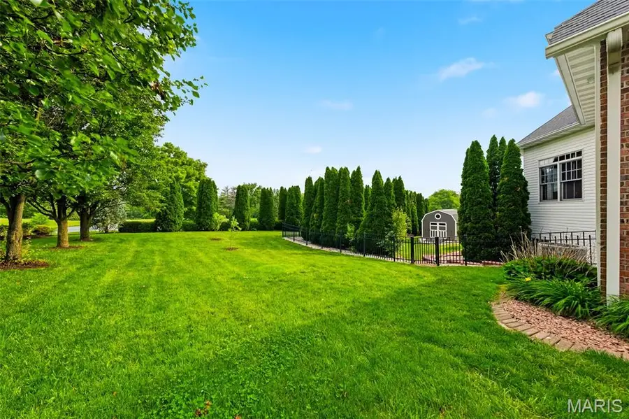 823 Ridge Road, Waterloo, IL 62298 - #3