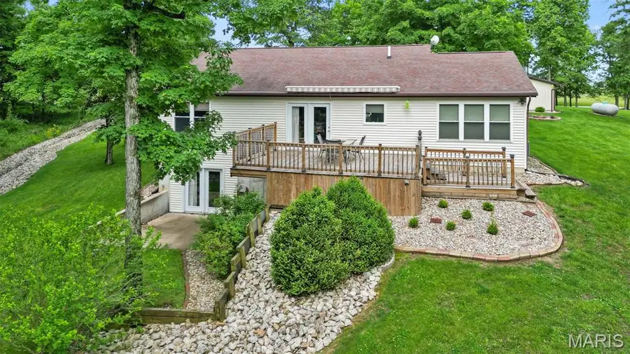 34 Cedar Lane, Hillsboro, IL 62049 - #3