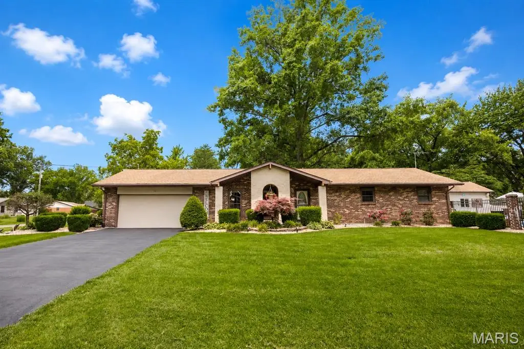11 Lakeview Drive, Freeburg, IL 62243 - #1