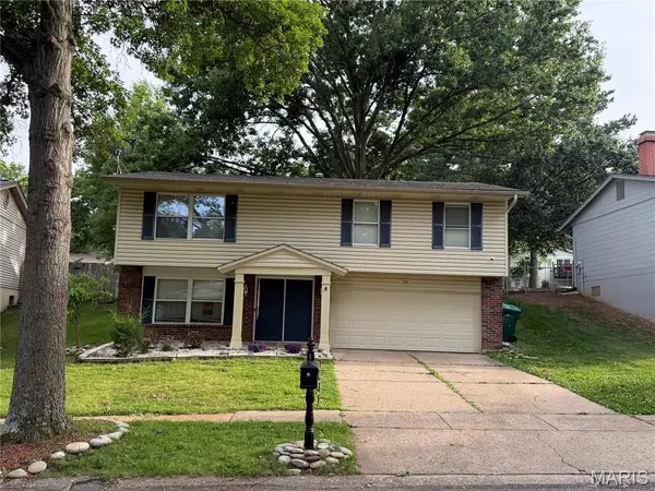 508 Arborwood Drive, Ballwin, MO 63021