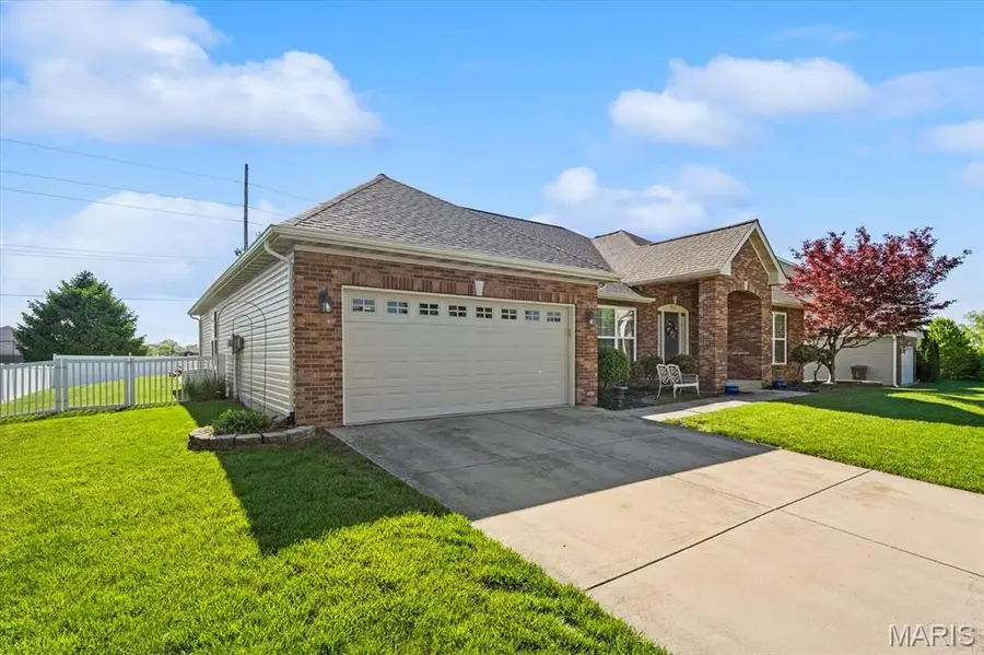 928 Saint Nicholas Drive, O Fallon, IL 62269 - #3