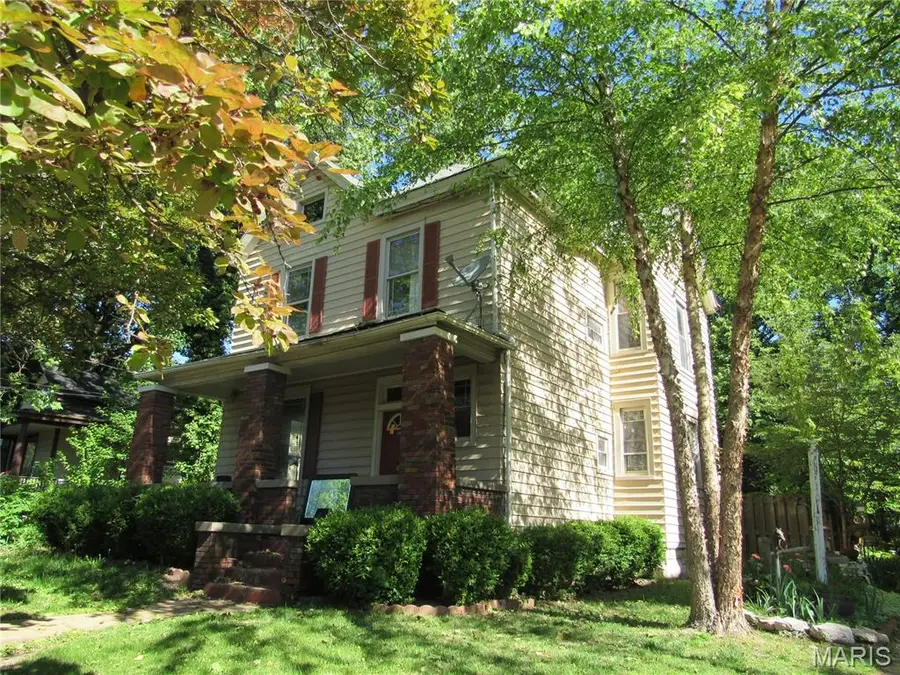 902 Royal Street, Alton, IL 62002 - #3