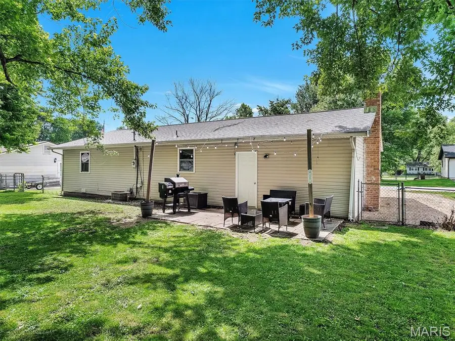 1053 Louisiana, Sullivan, MO 63080 - #3