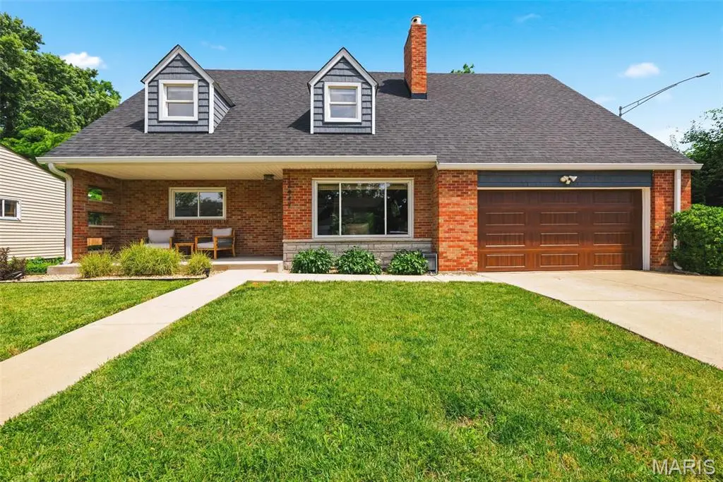12447 Big Bend Road, Kirkwood, MO 63122 - #1