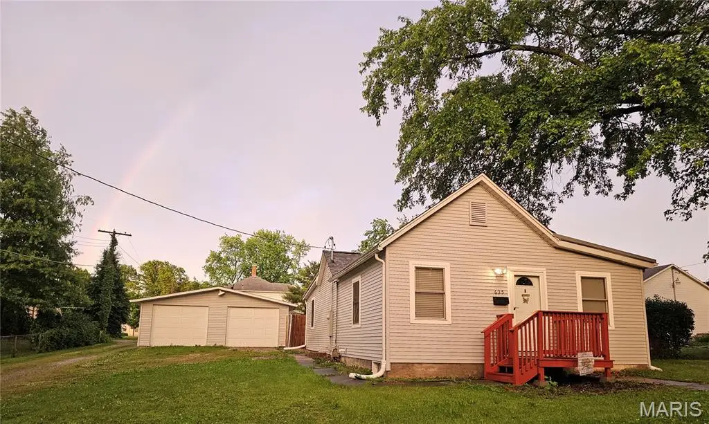 635 S Oak Street, Hillsboro, IL 62049 - #1