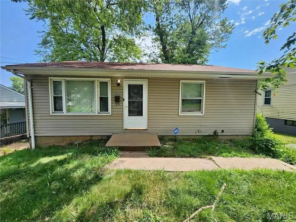 5952 Hancock Avenue, Berkeley, MO 63134 - #1