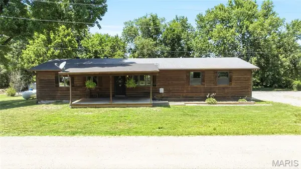107 Red Deer Lane, O'Fallon, MO 63366