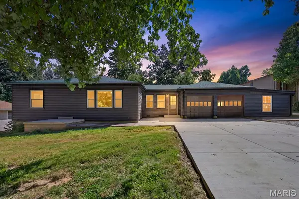 310 Cliff Cave Road, St Louis, MO 63129