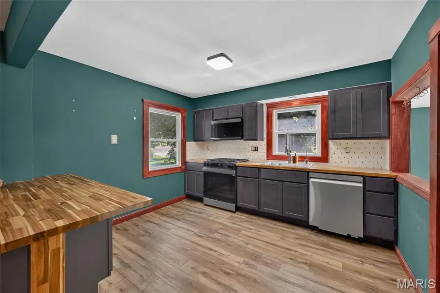 310 Cliff Cave Road, Saint Louis, MO 63129 - #3