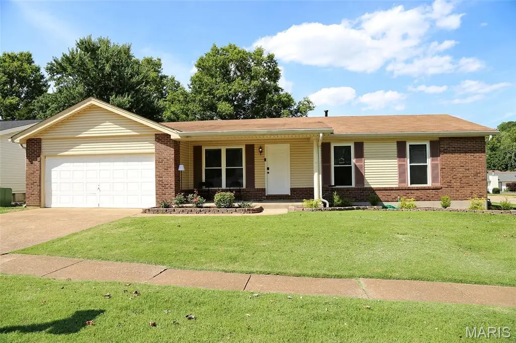 4221 Meadowgreen Trails Drive, Saint Louis, MO 63129 - #1