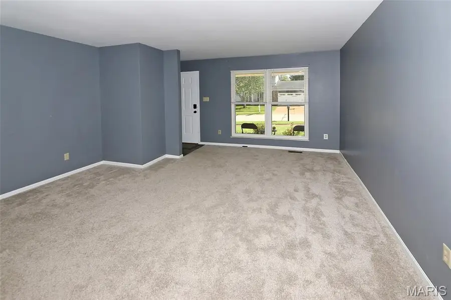 4221 Meadowgreen Trails Drive, Saint Louis, MO 63129 - #2