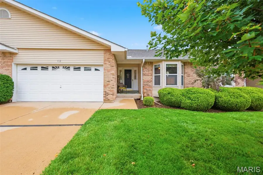 183 Southern Oaks Court #11B, Saint Charles, MO 63303 - #2