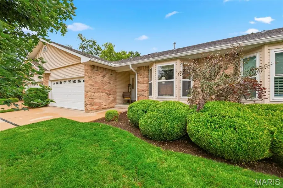 183 Southern Oaks Court #11B, Saint Charles, MO 63303 - #3