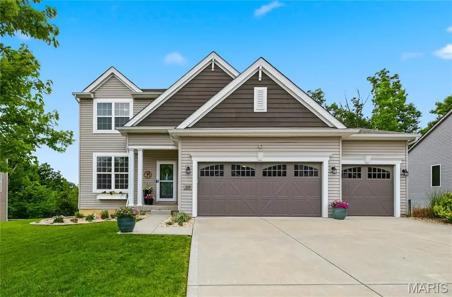 209 Grayleaf Court, Wentzville, MO 63385 - #2