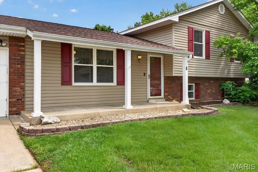 8 Vanguard Drive, Saint Peters, MO 63376 - #2