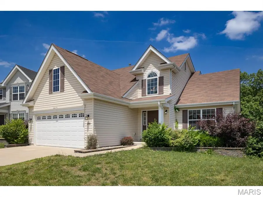 255 Winding Bluffs Court, Fenton, MO 63026 - #2