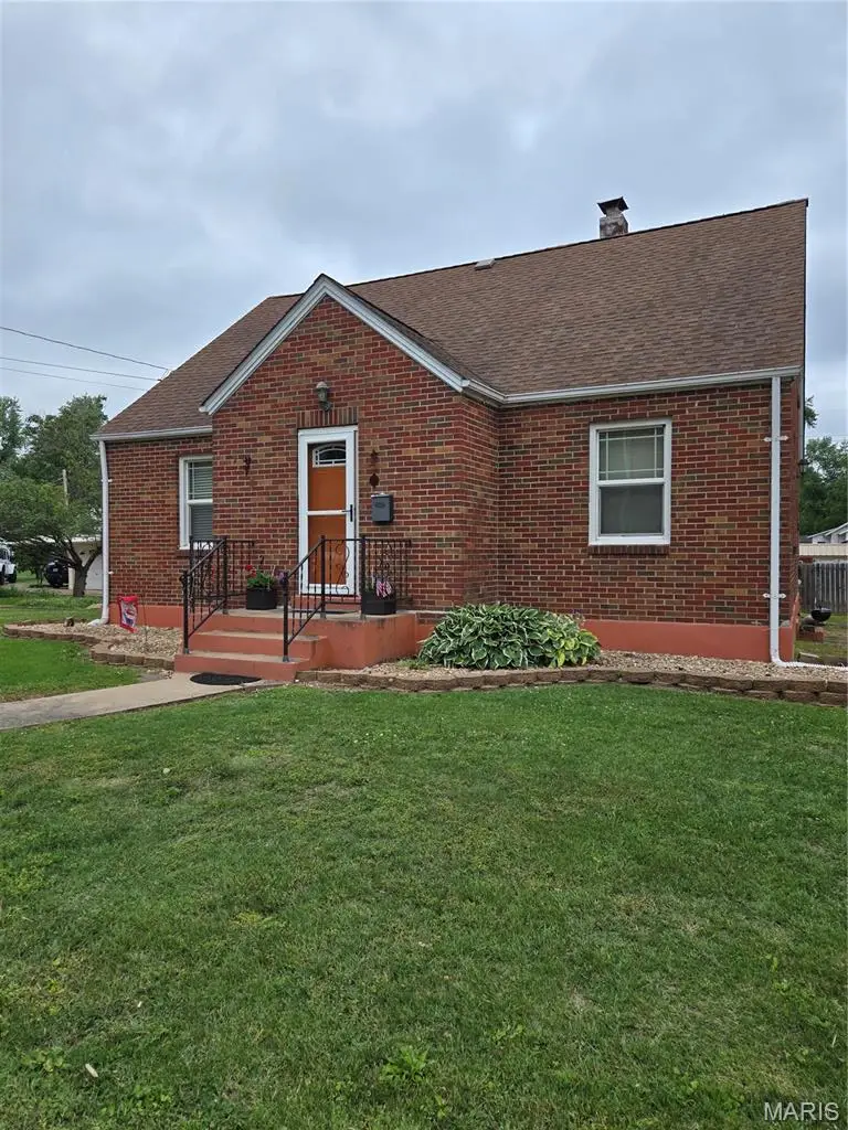 105 S Carleton Street, Farmington, MO 63640 - #1
