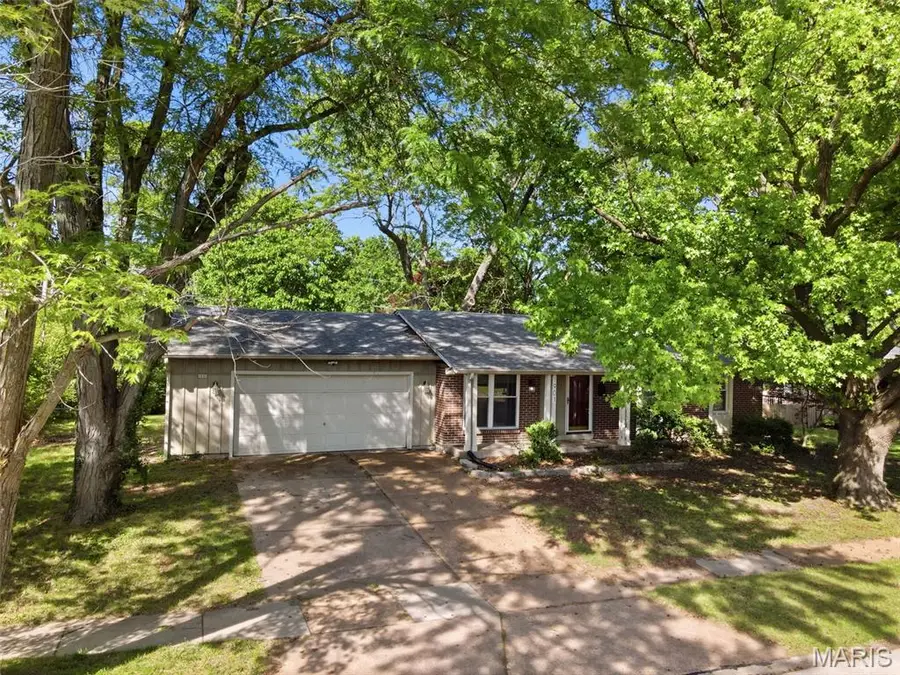 1901 Croftdale Drive, Florissant, MO 63031 - #2