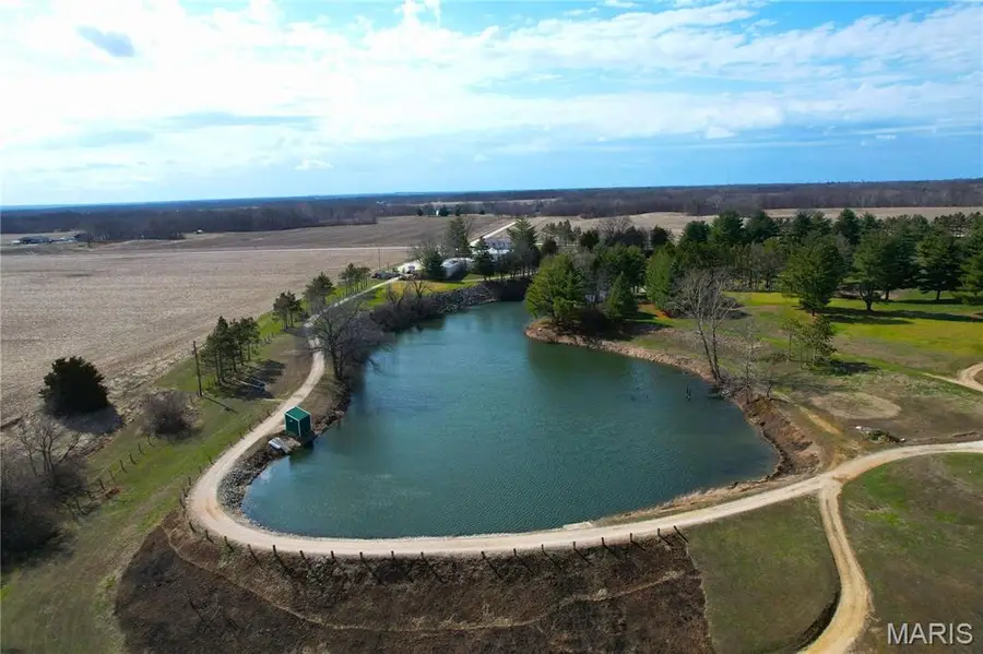 149 Southeast 450 Avenue, Carrollton, IL 62016 - #3