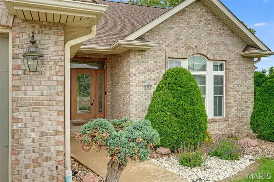 5301 Deer Creek Court, Godfrey, IL 62035 - #3