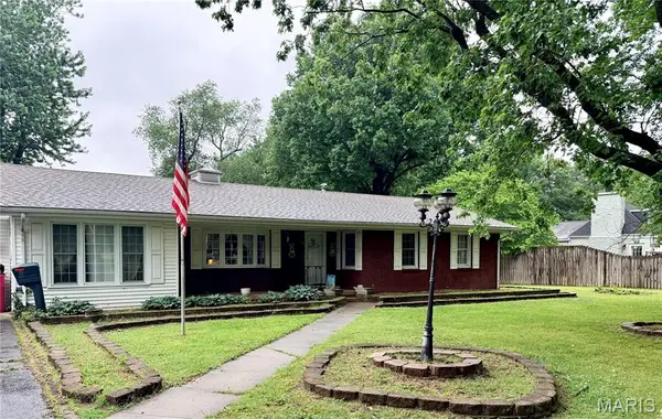 25 Green Meadow Dr, Sikeston, MO 63801