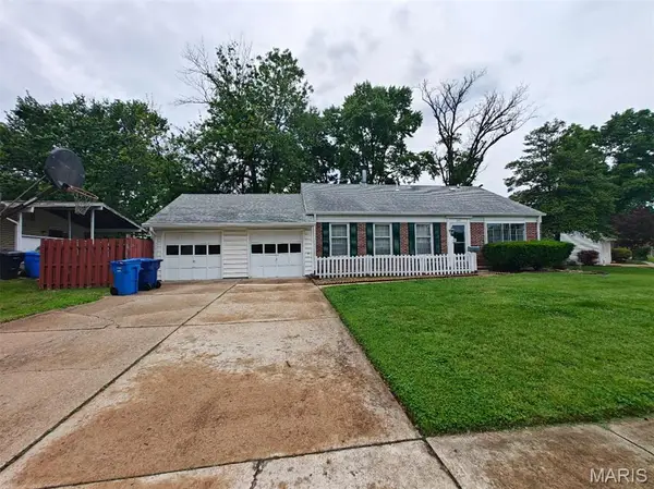 1355 Burning Tree Drive, Florissant, MO 63033