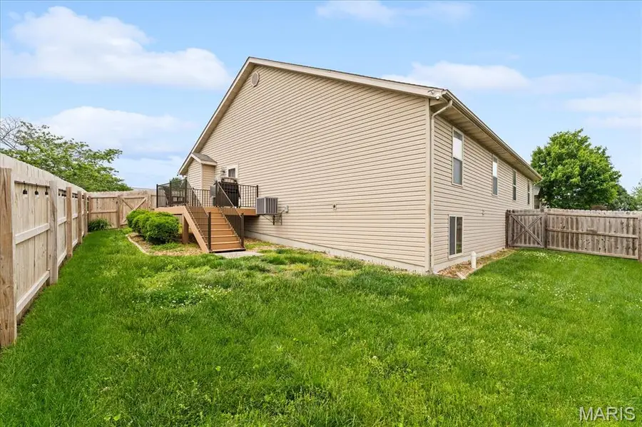 10909 Upland Terrace Drive, Lebanon, IL 62254 - #2