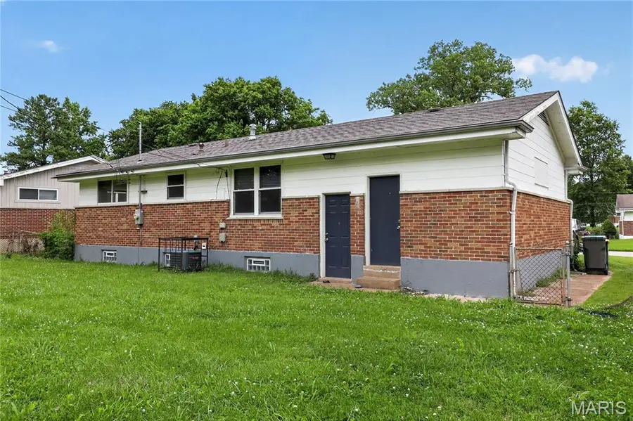 9811 Portage Drive, Saint Louis, MO 63136 - #3