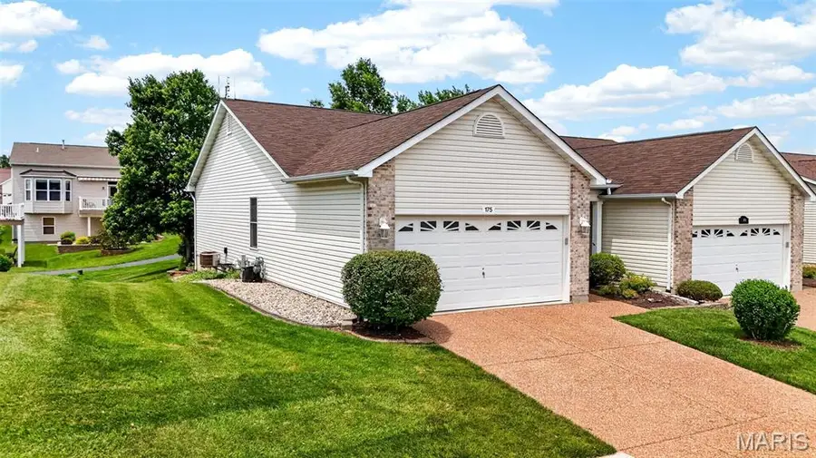 175 Silo View Drive #393B, Wentzville, MO 63385 - #3