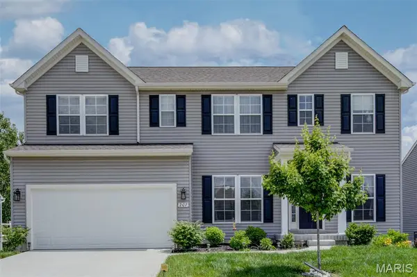 207 Barrington Ridge Lane, Wentzville, MO 63385