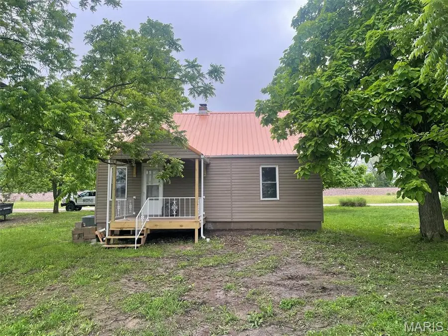 204 East Mcclurg Ave, Richland, MO 65556 - #3