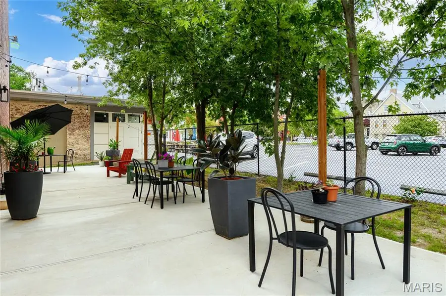 7389 Maple Avenue, Maplewood, MO 63143 - #3